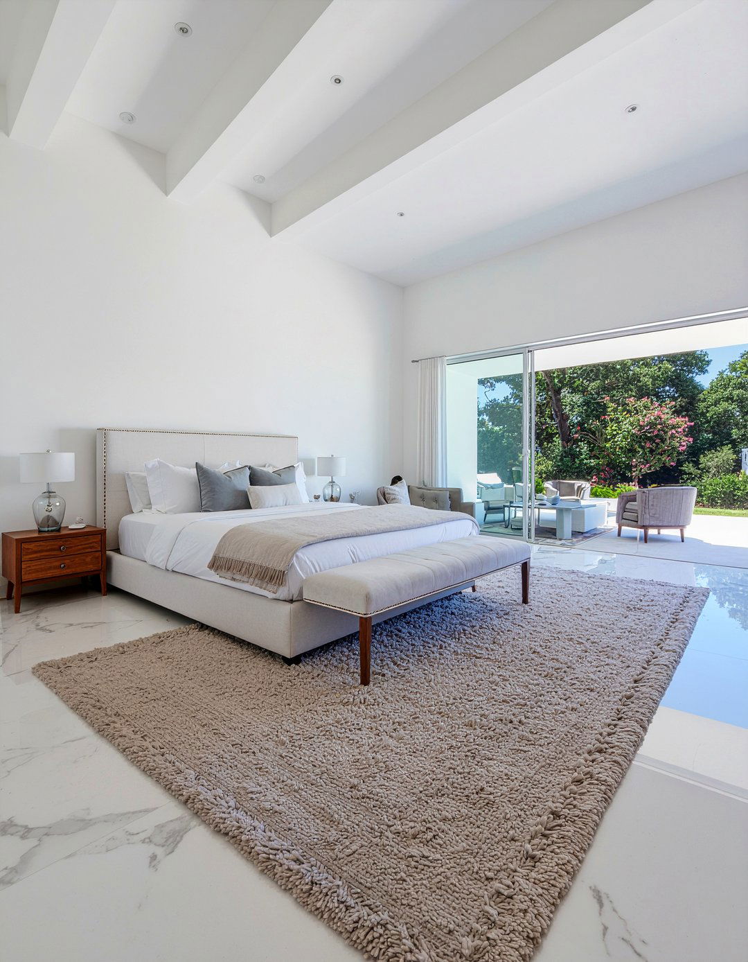 Marble Flooring - 30 grand bedroom ideas