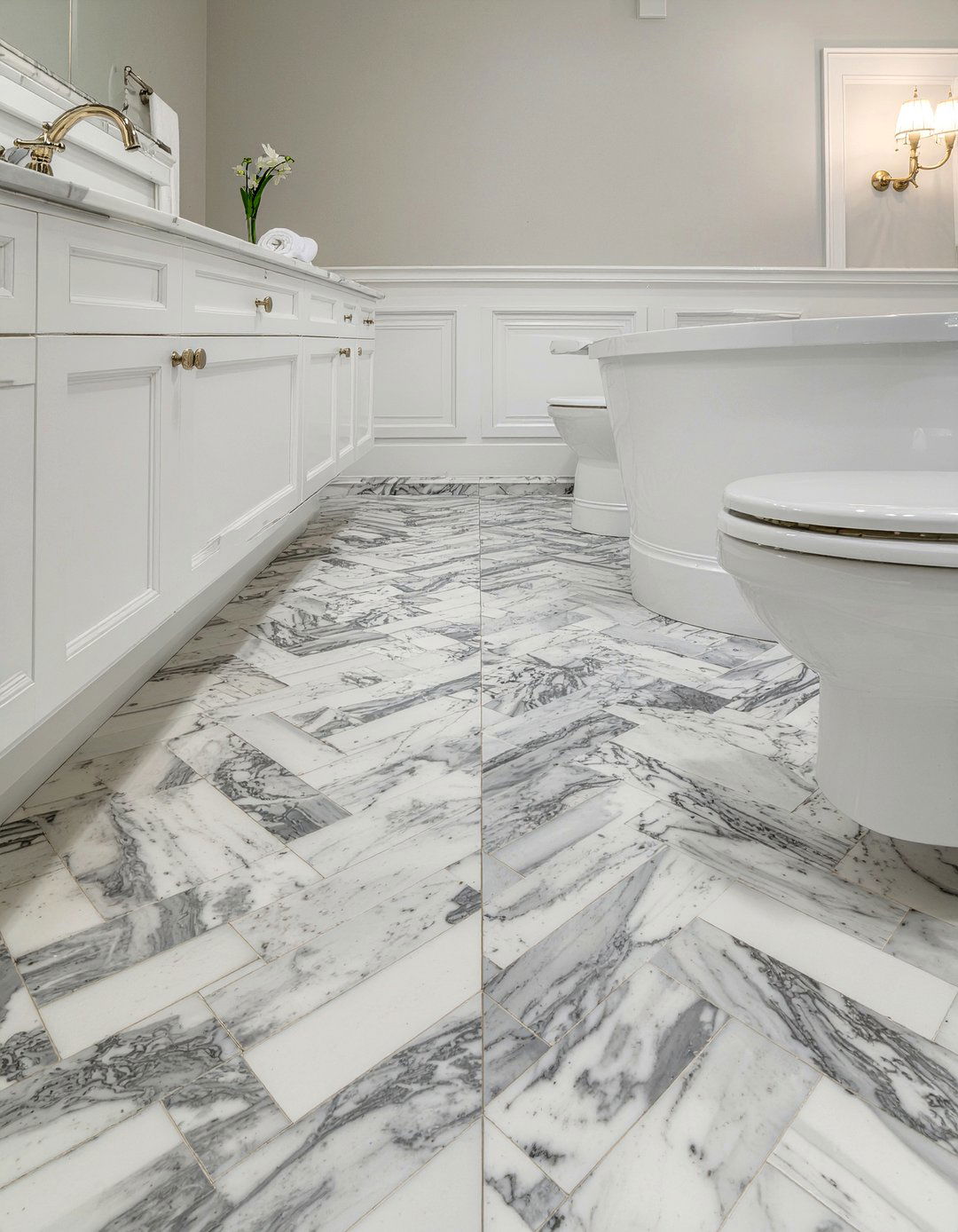 Marble Mosaic Floor - 30 marble bathroom ideas
