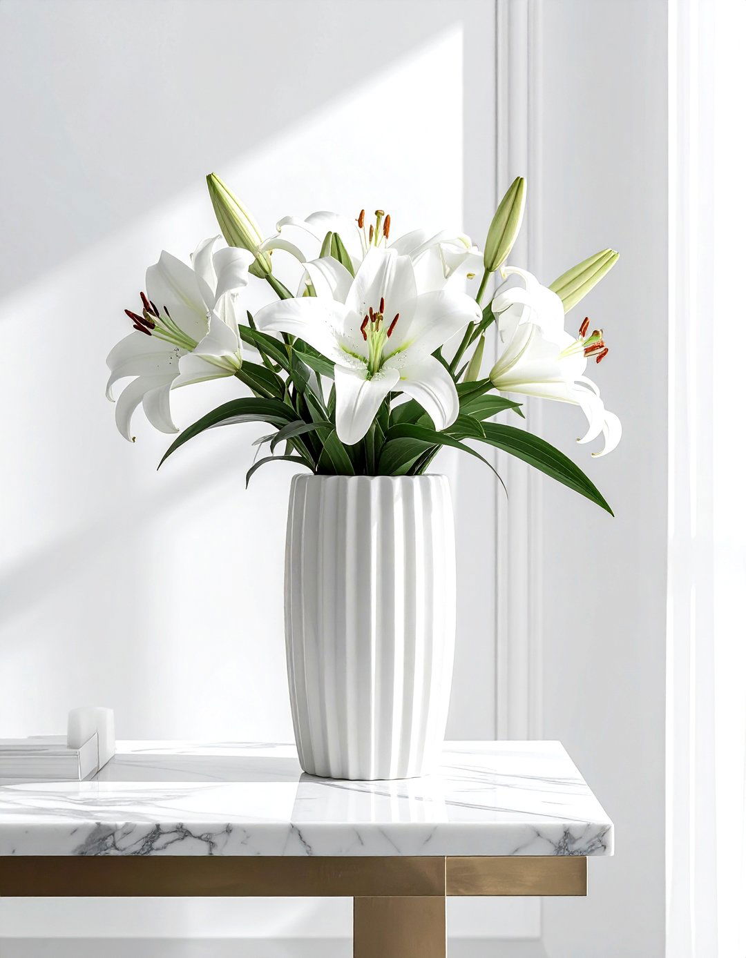 Marble Vase - 30 marble decor ideas