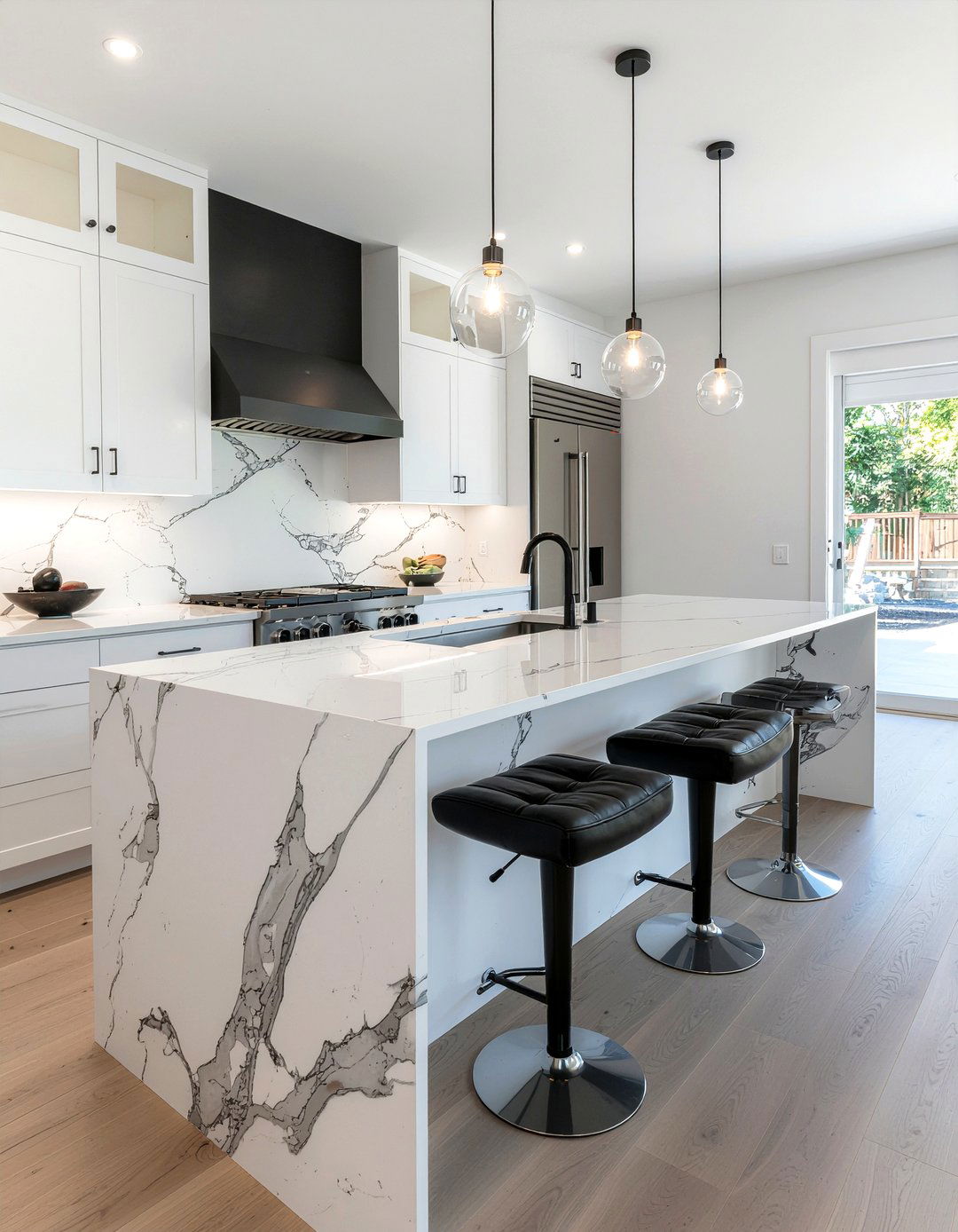 Marble Waterfall Countertop - 30 gourmet kitchen ideas