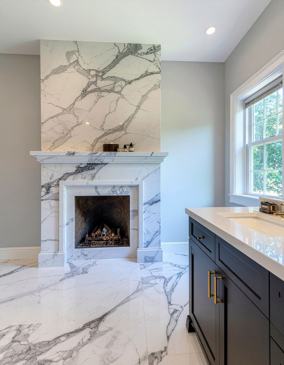 Marble fireplace surround bathroom - 30 bathroom fireplace ideas