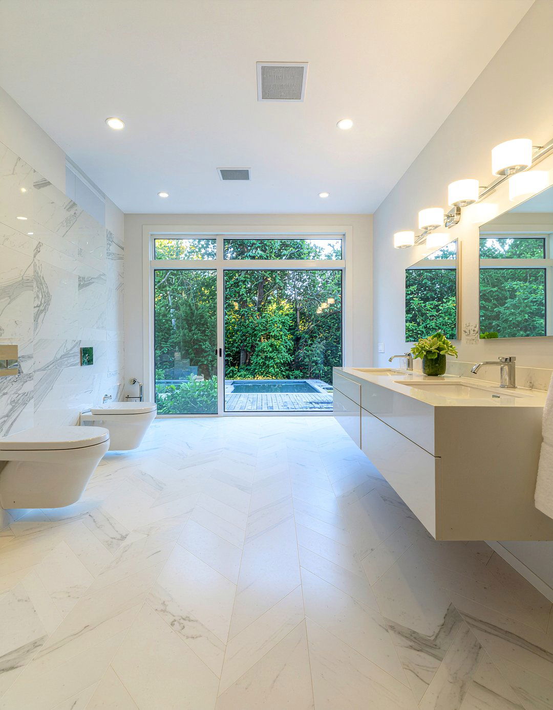 Marble herringbone floor - 30 mosaic bathroom ideas