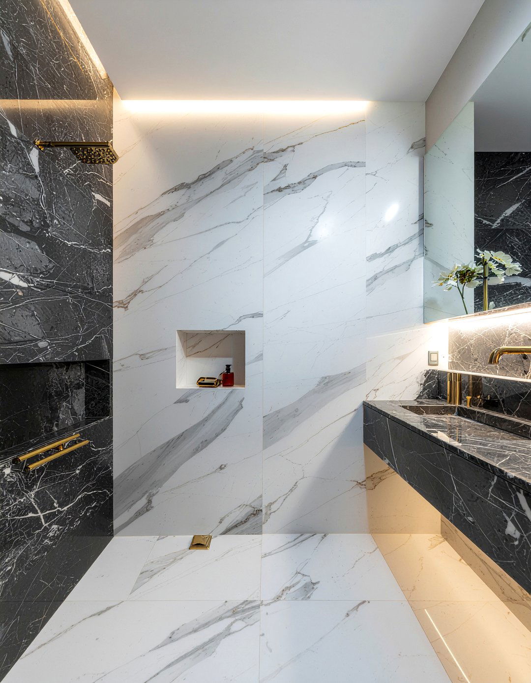 Marble slab shower - 30 bathroom total transformation ideas