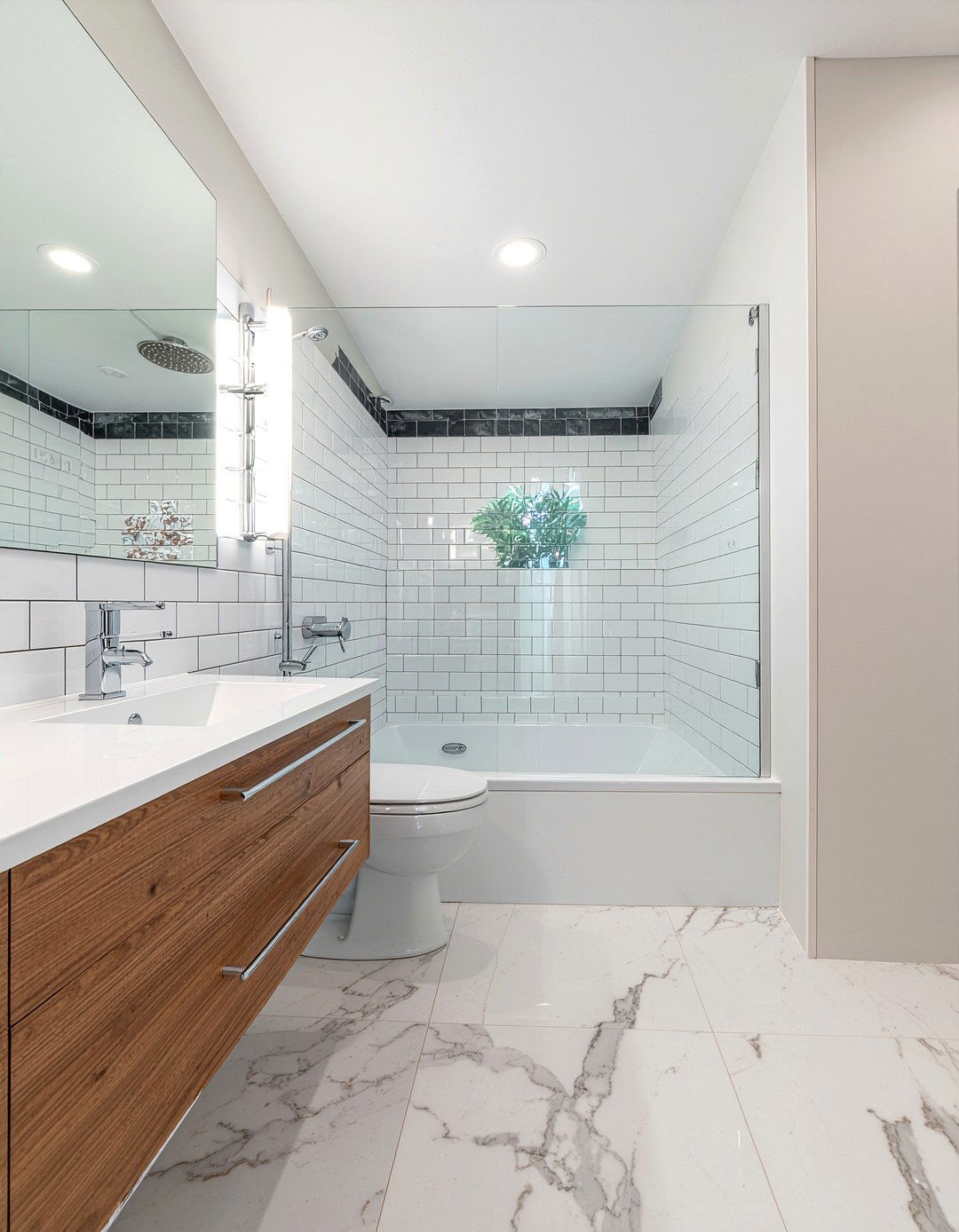 Marble subway tile bathroom - 30 marble look bathroom ideas