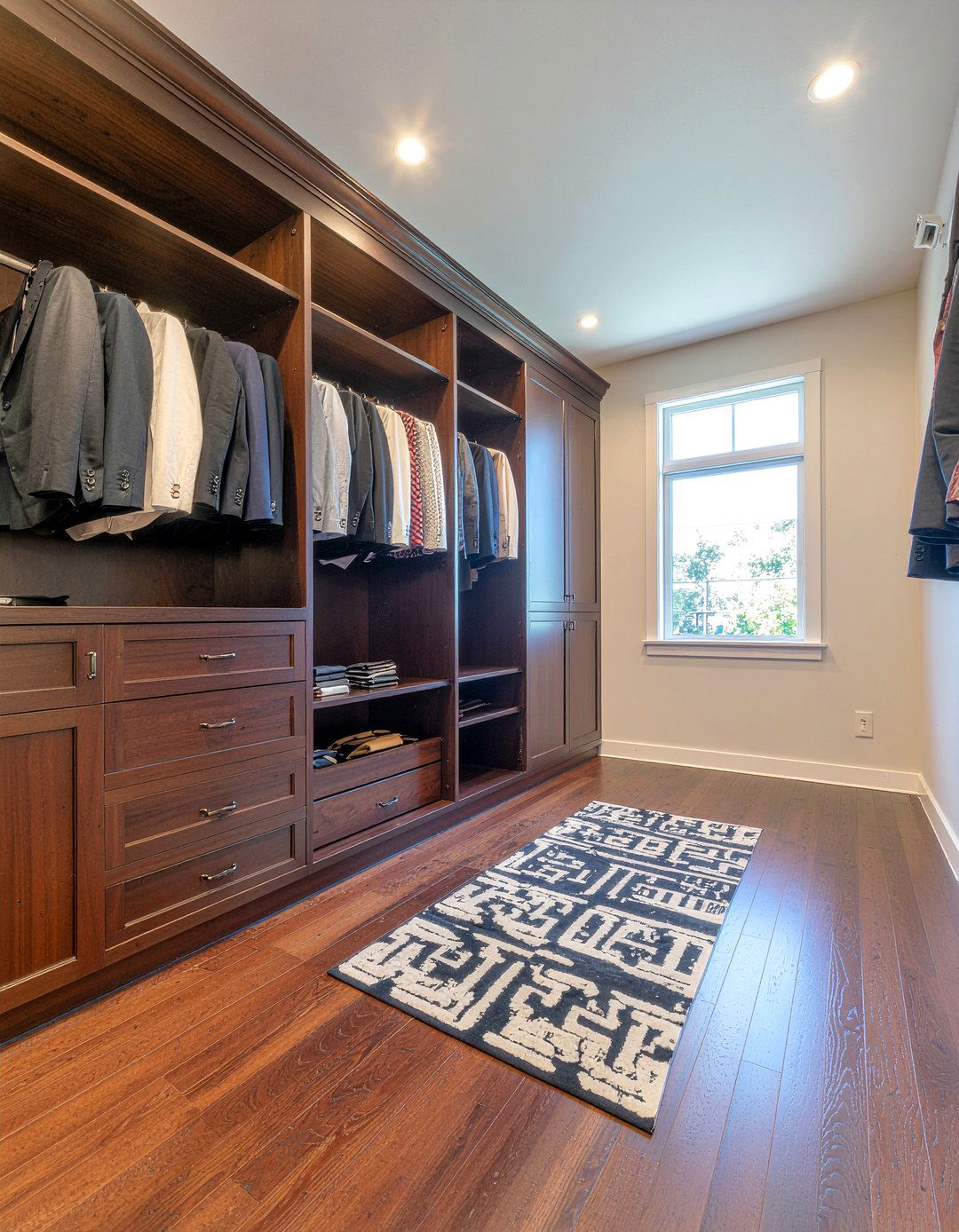 Master Bedroom Closet - 30 bedroom closet ideas