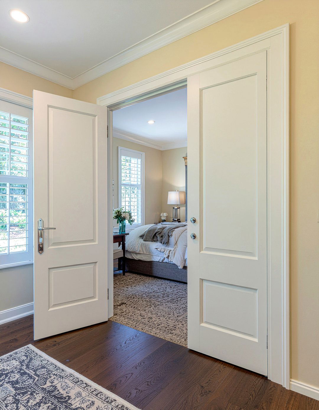 30 Elegant Bedroom Pocket Doors to Save Space and Add Style