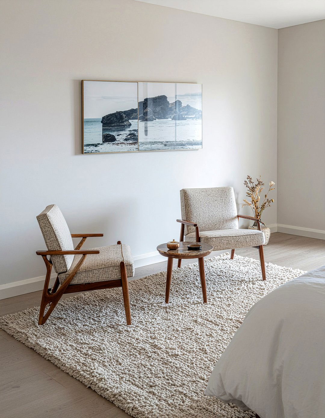 Master suite lounge area - 30 custom bedroom ideas