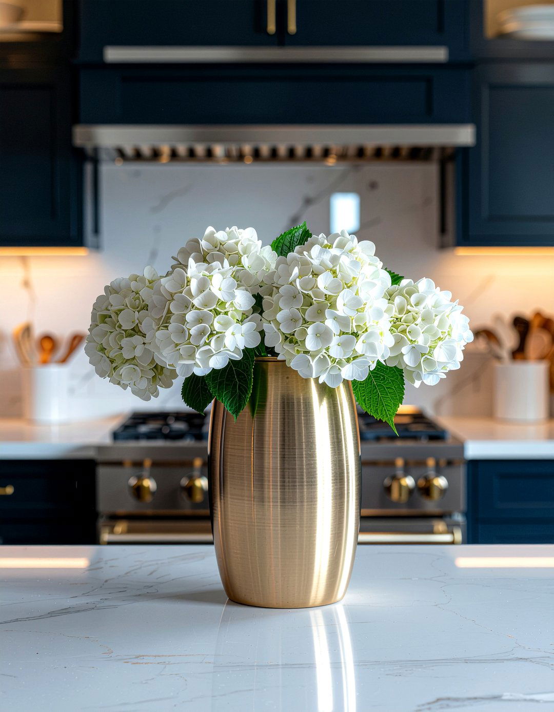 Matte Gold Metal Vase - 30 kitchen vase ideas