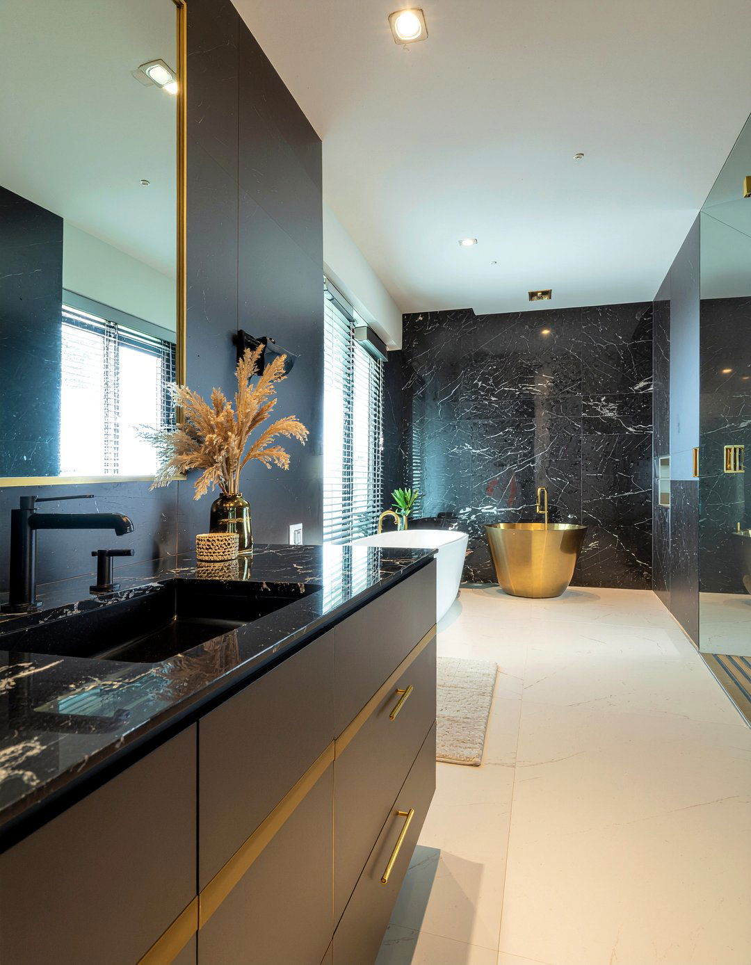 Matte black and brushed gold - 30 mixed metal bathroom ideas