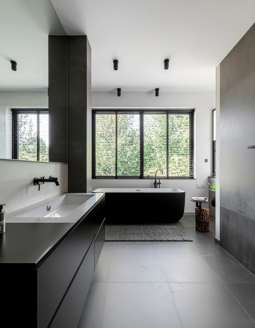 30 Chic Mixed Metal Bathroom Ideas for a Premium Spa-Like Feel