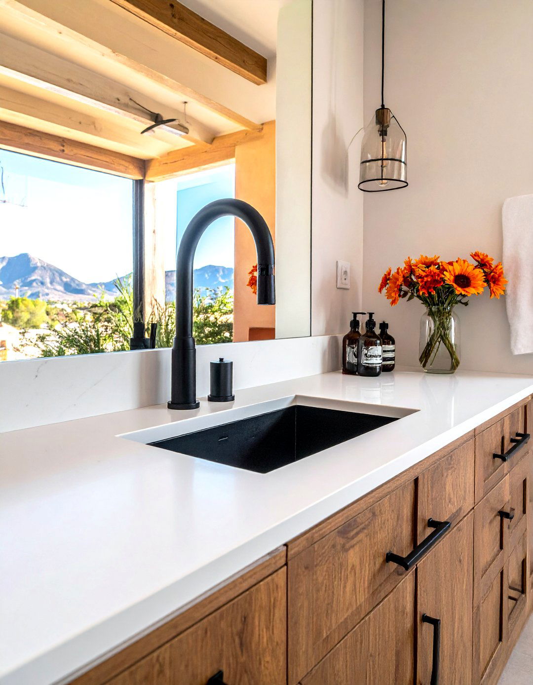 Matte black faucet - 30 southwestern bathroom ideas