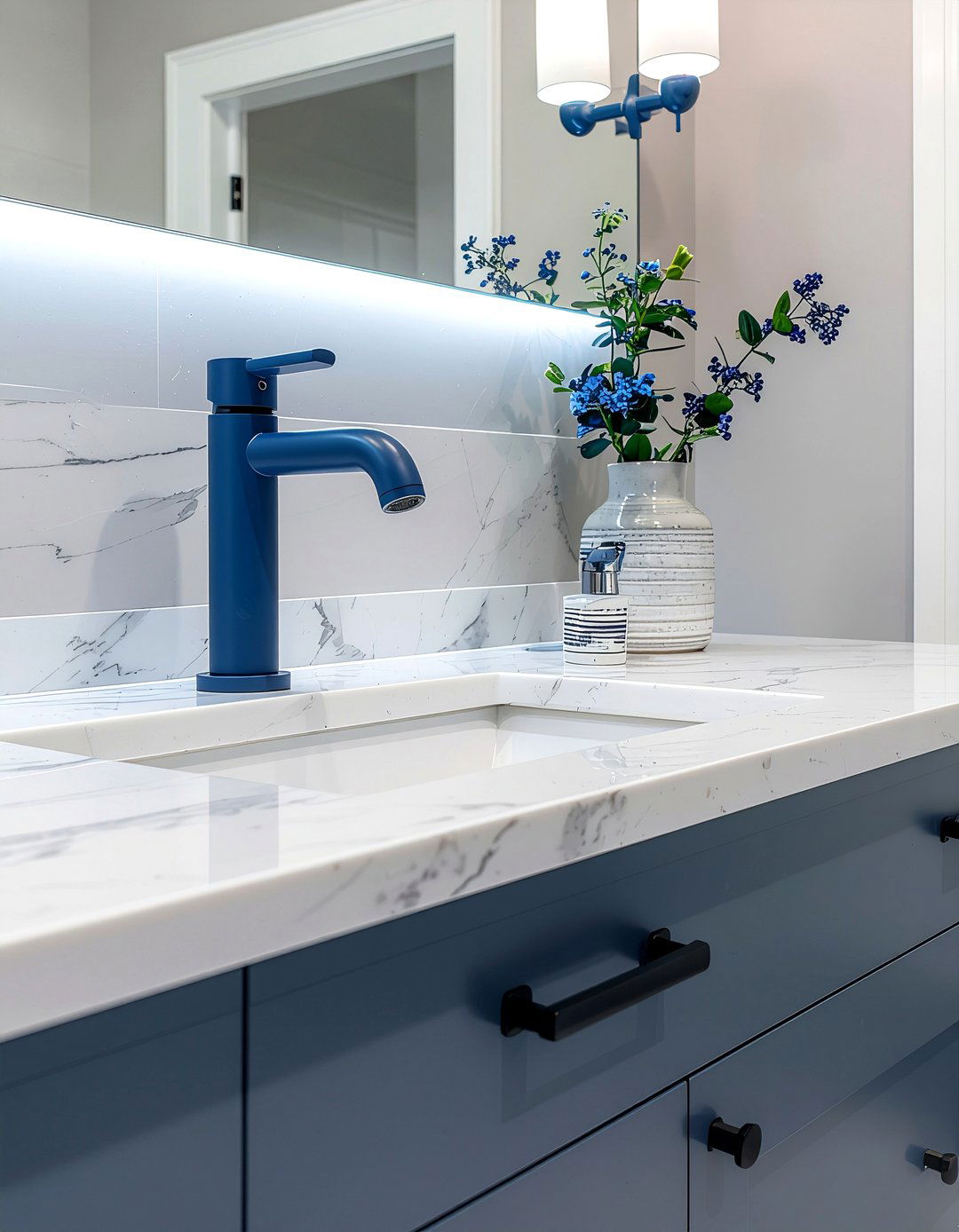 Matte blue bathroom hardware - 30 cool blue bathroom ideas