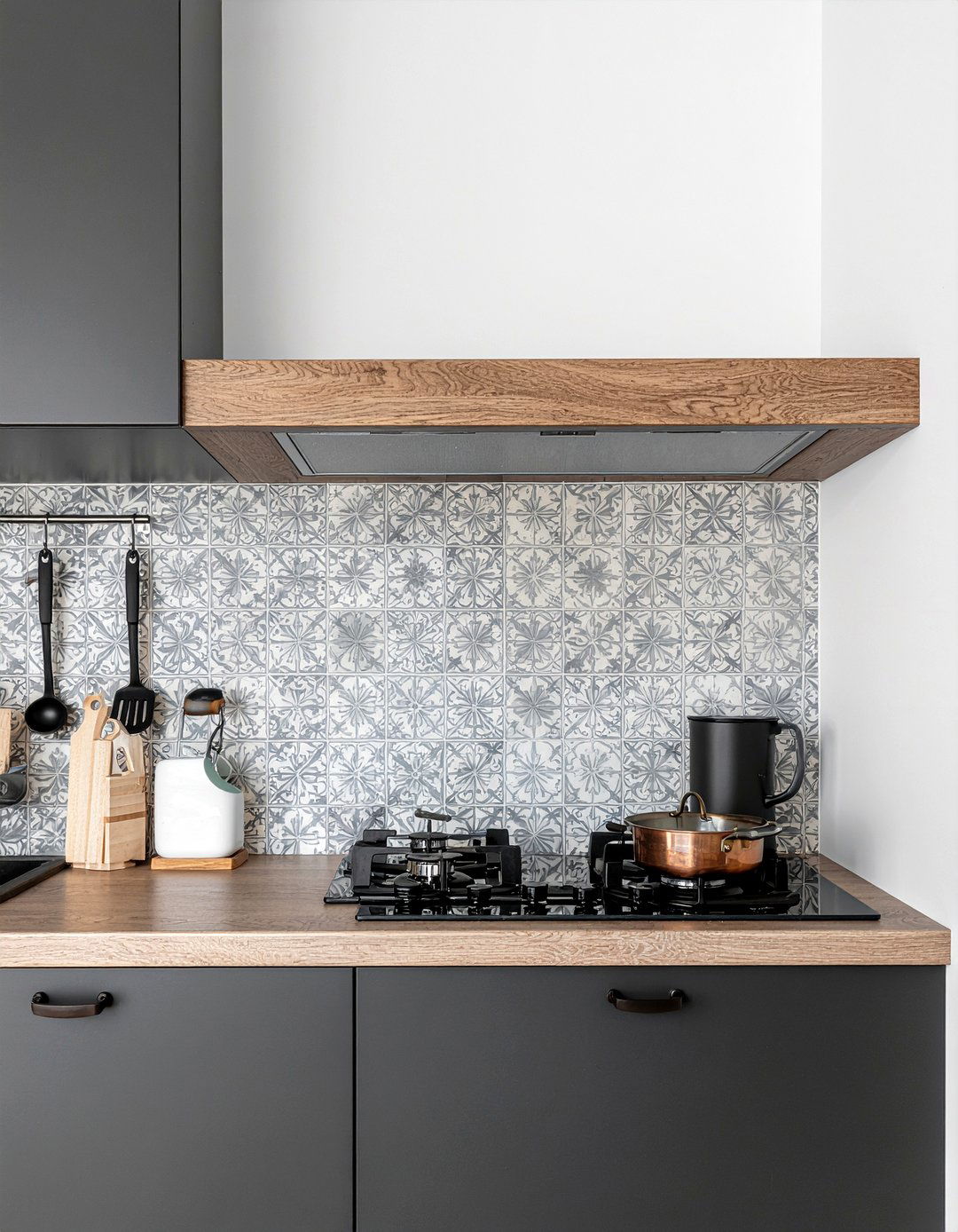 Matte finish encaustic tile - 30 encaustic tile kitchen backsplash ideas