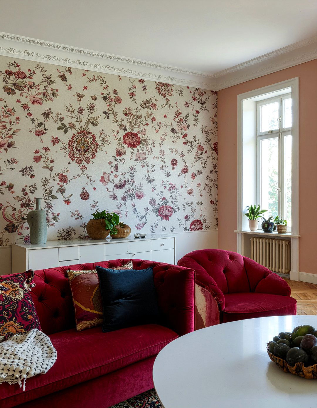 Maximalist Vintage Wallpaper - 30 living room vintage wallpapers