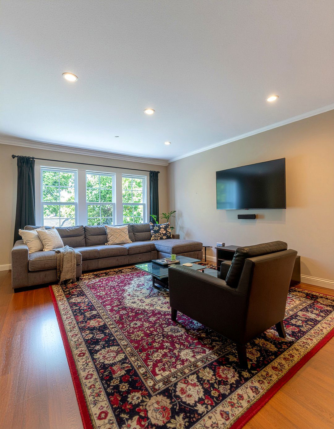 Media Room - 30 repurposed dining room ideas