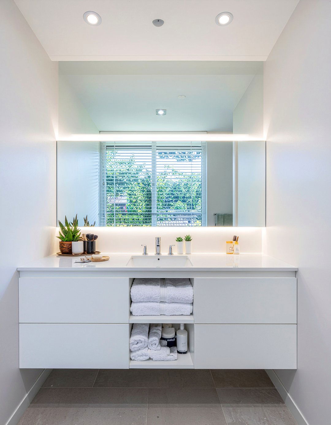 Medicine Cabinet Mirror - 30 bathroom mirror decor ideas