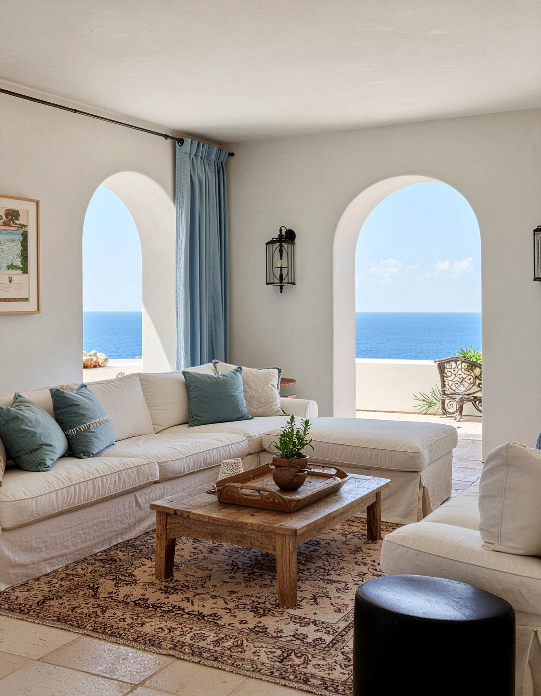 Mediterranean Coastal Living Room - 30 beach themed living room ideas