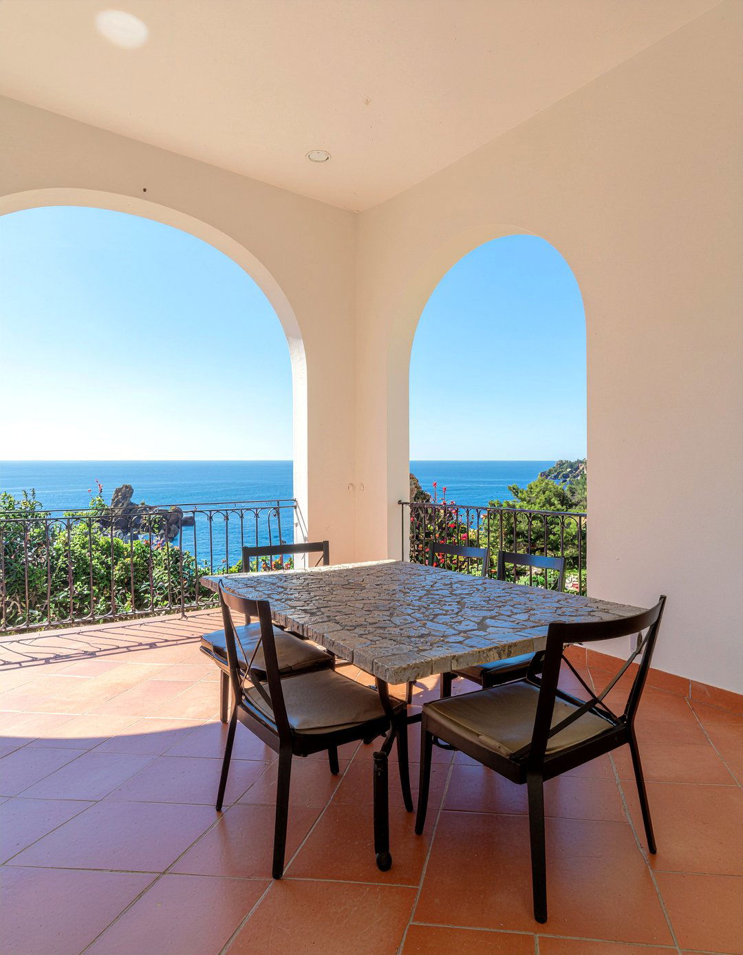 Mediterranean Dining Room - 30 forever dining room ideas