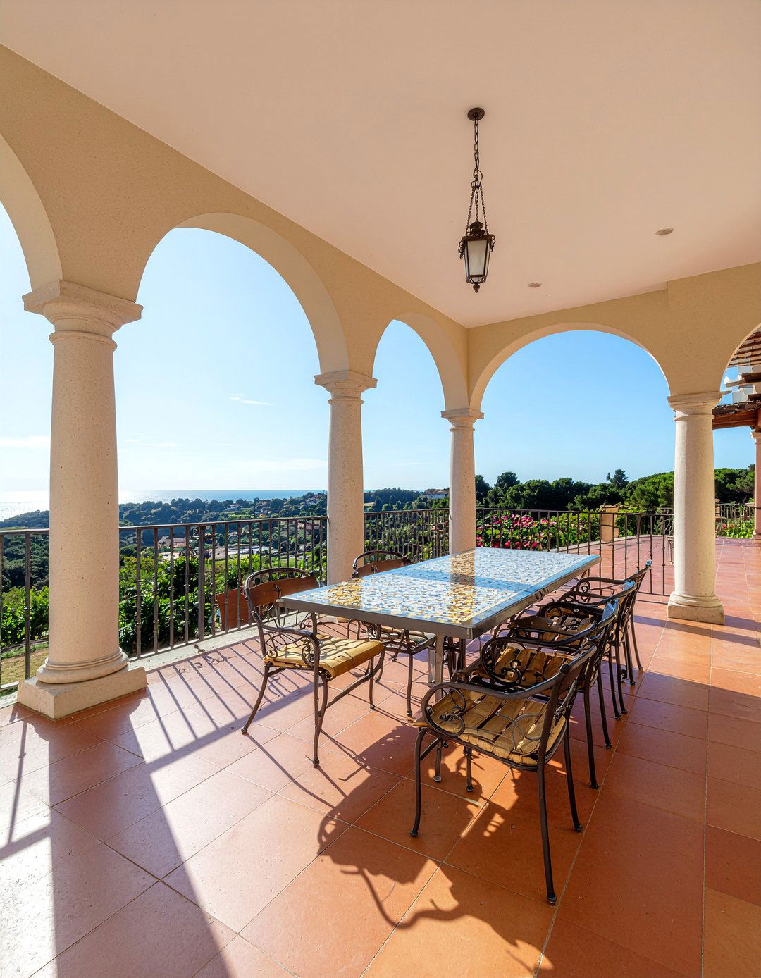 Mediterranean Porch Dining - 30 porch dining ideas