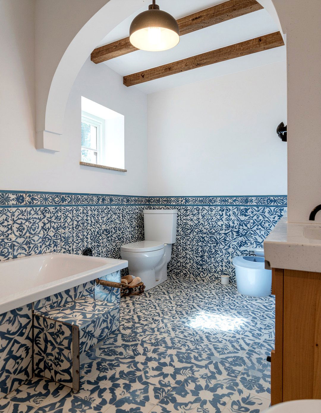 Mediterranean style bathroom tile - 30 Portuguese tile bathroom ideas