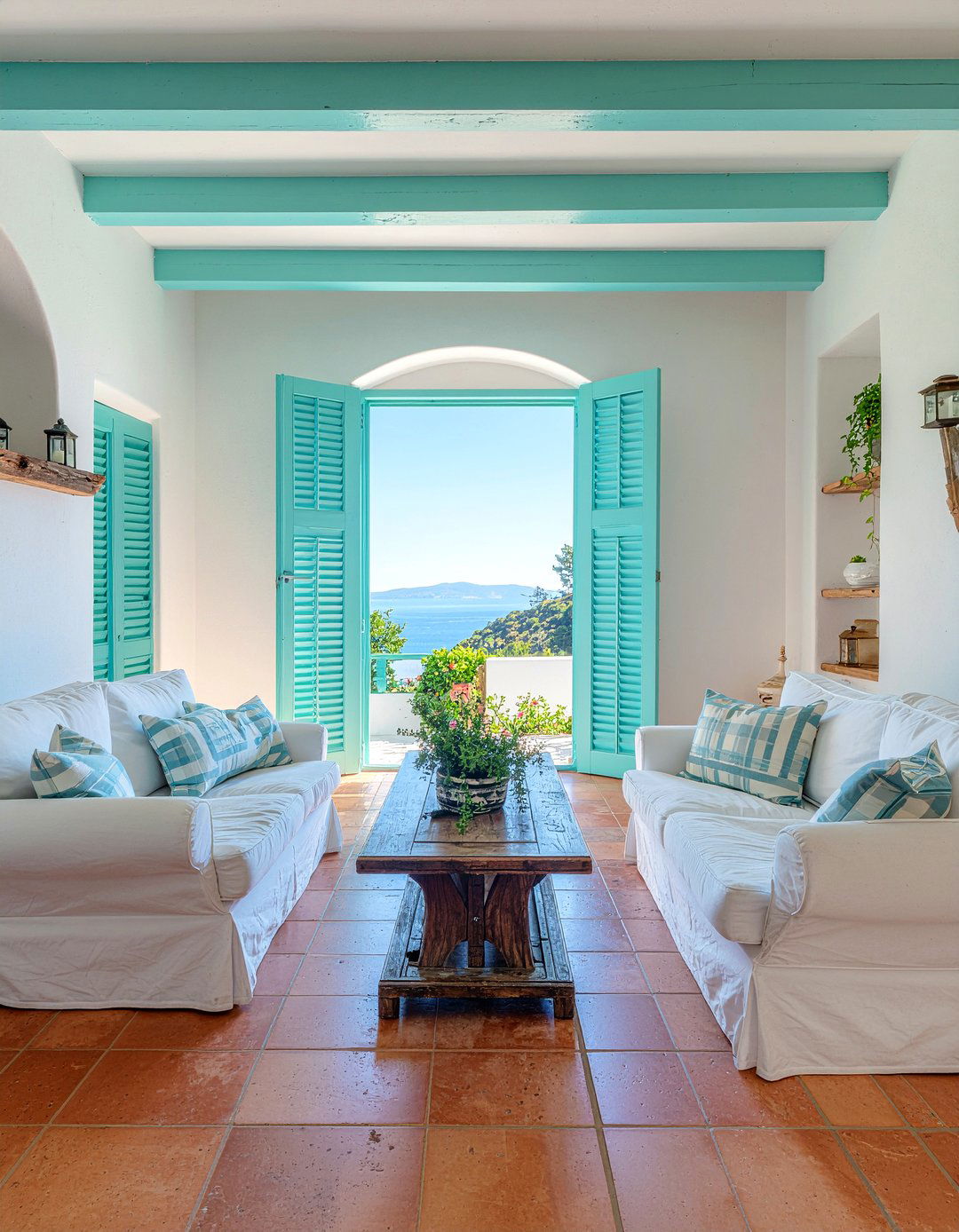 Mediterranean turquoise living room - 30 turquoise living room ideas