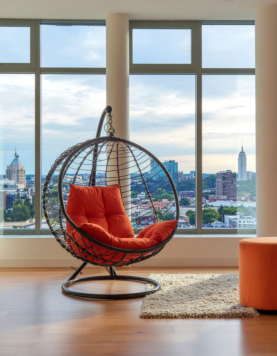 Metal Egg Chair - 30 living room egg chair ideas