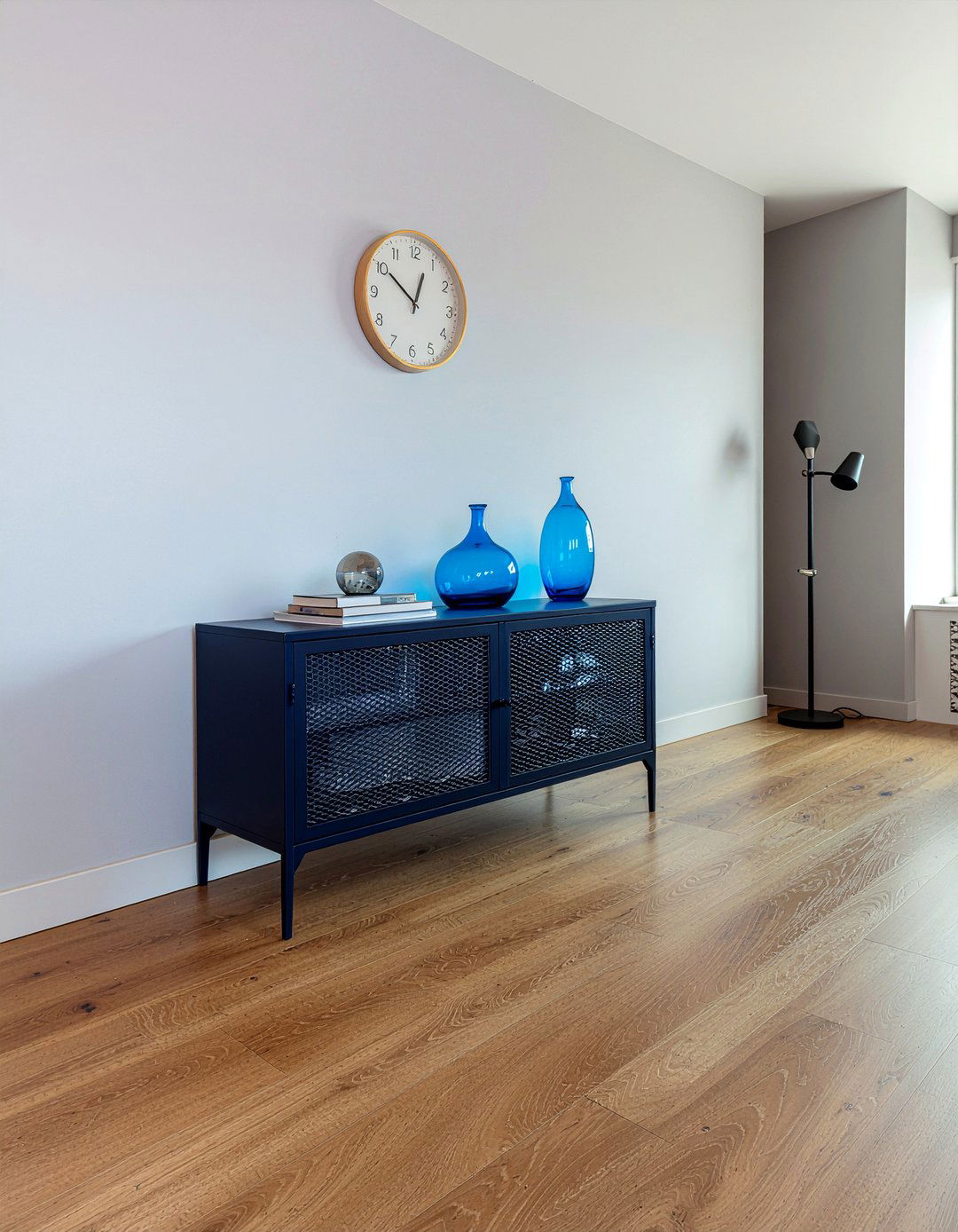 Metal Sideboard - 30 living room buffet ideas