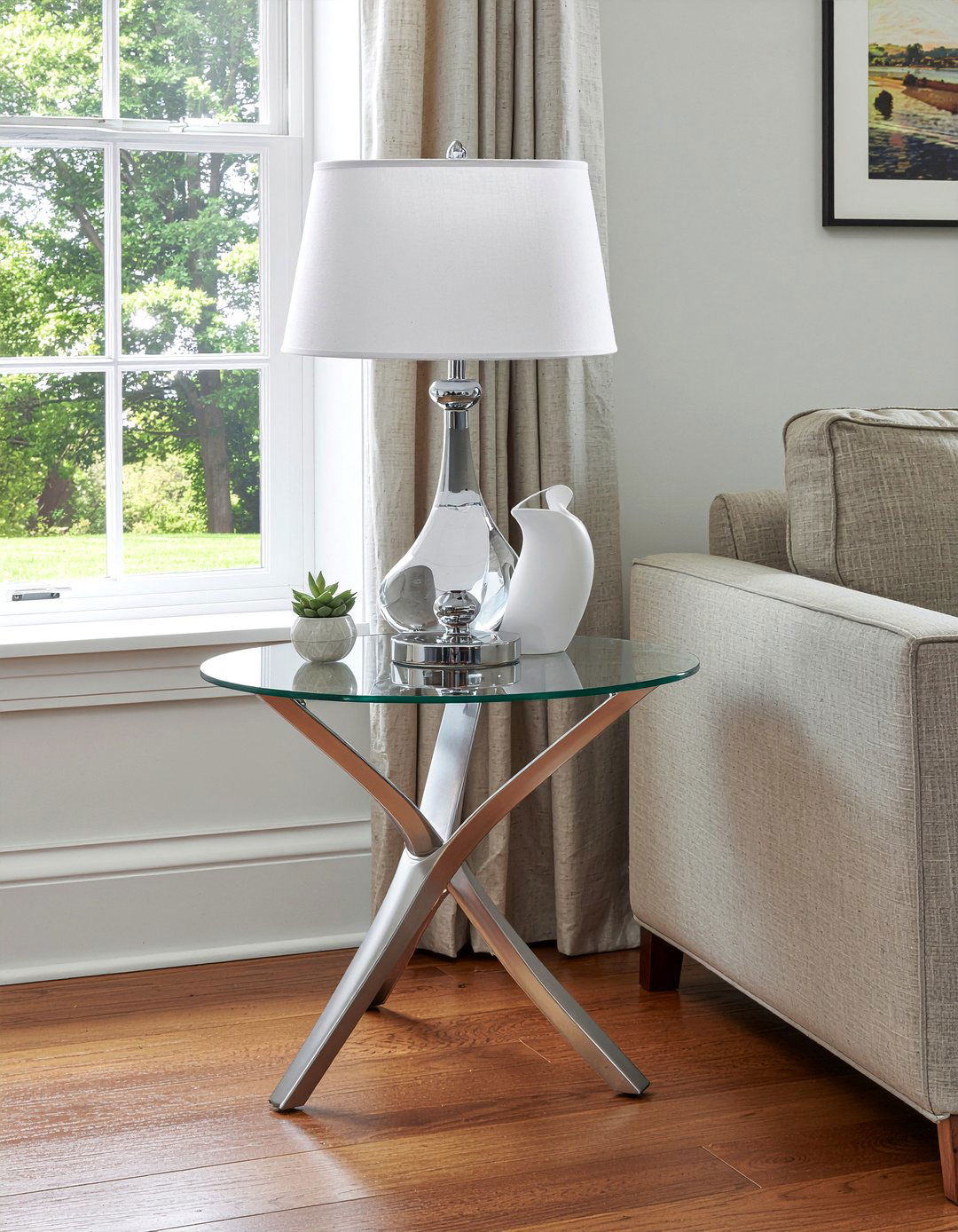 Metal table lamp - 30 chrome accent living room ideas