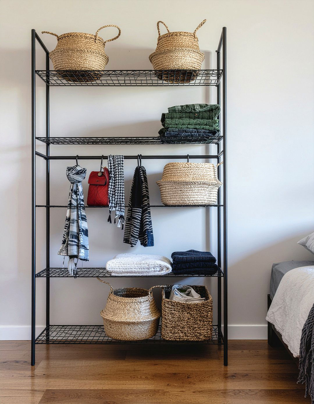 Metal wire shelving - 30 bedroom shelving ideas