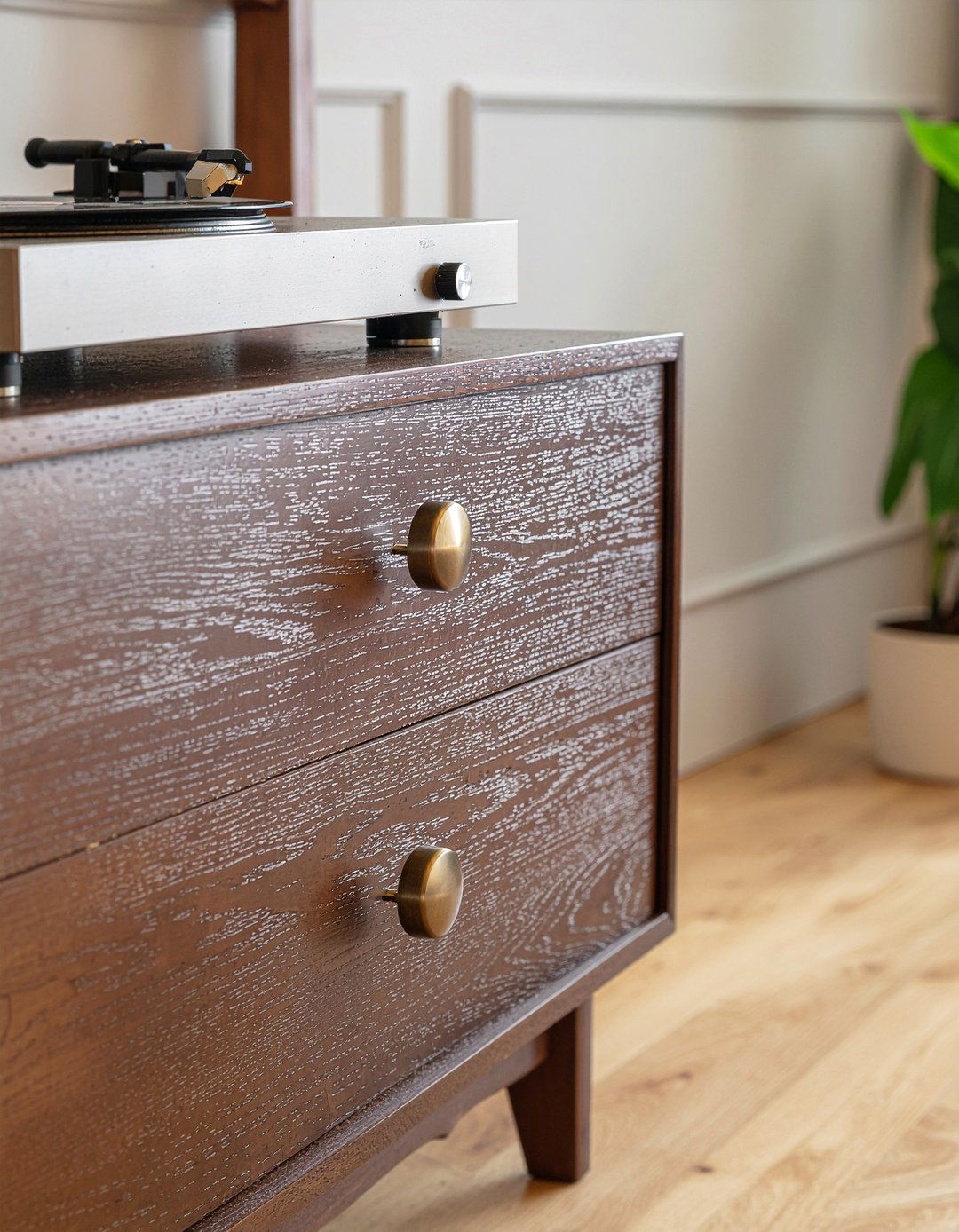 Mid Century Modern Bronze Hardware - 30 bronze accent living room ideas