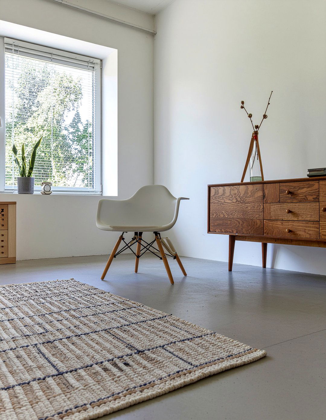 Mid Century Modern Concrete Floor - 30 bedroom concrete floors