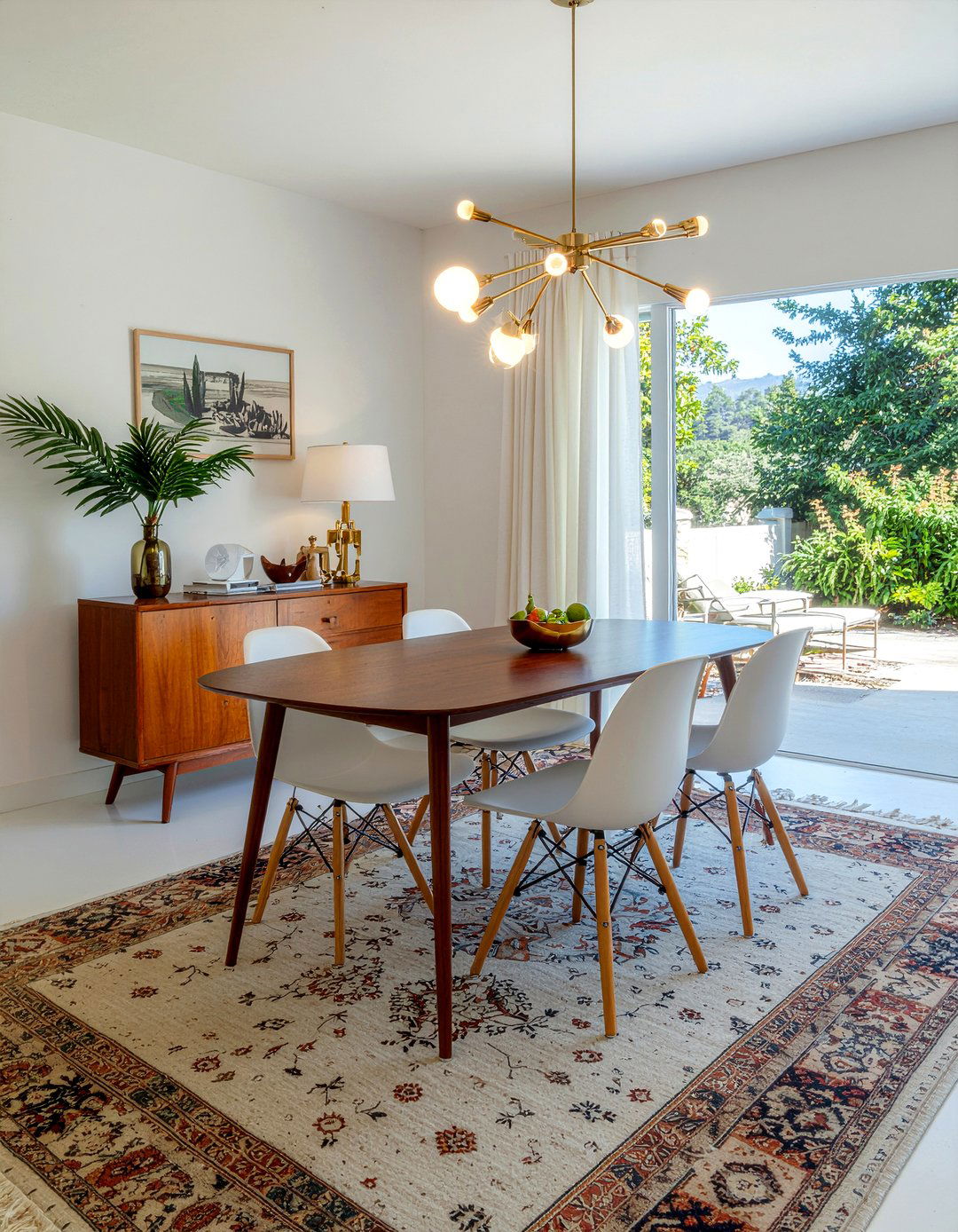 Mid Century Modern Dining Room - 30 British dining room ideas