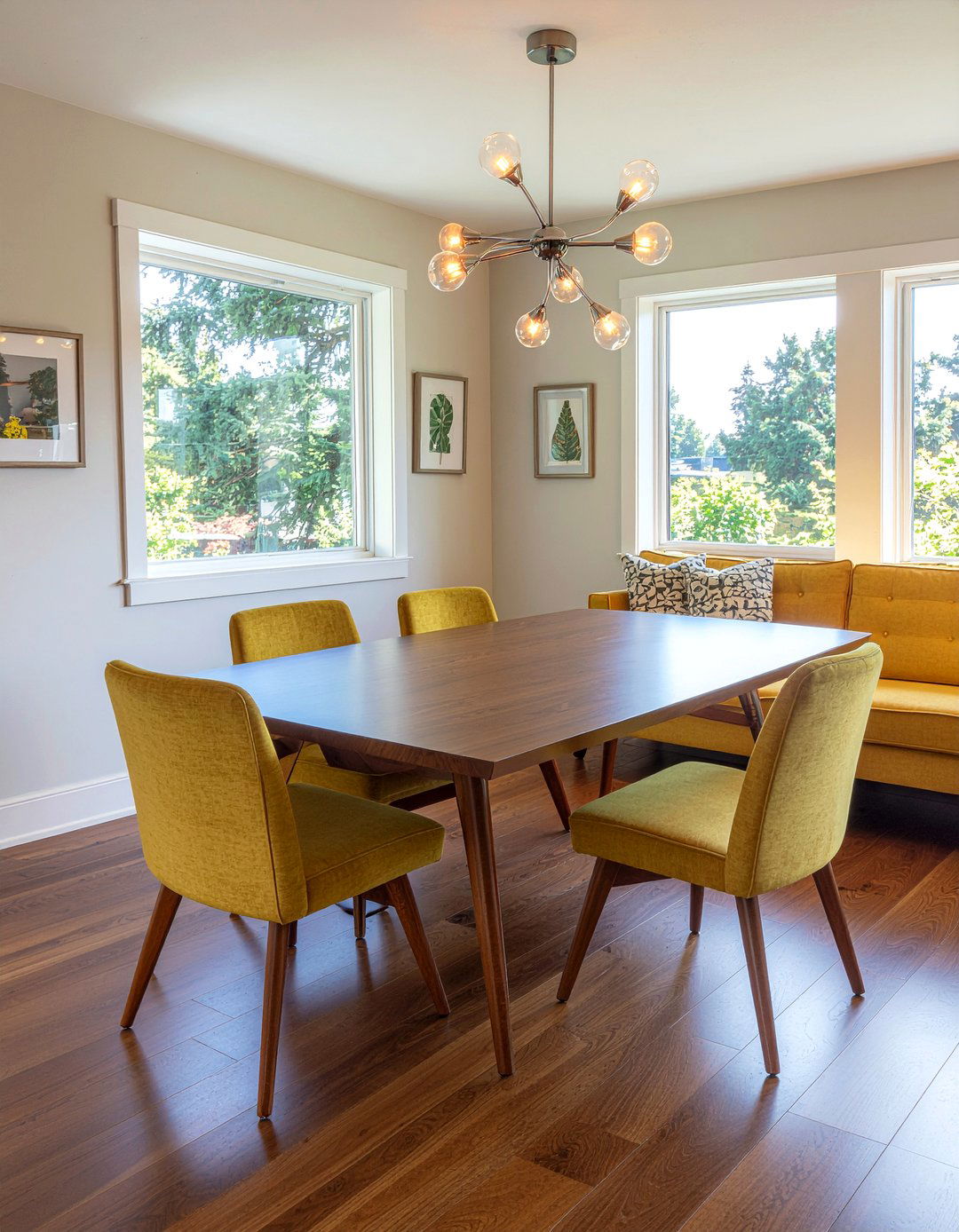 Mid Century Modern Dining Room - 30 California dining room ideas