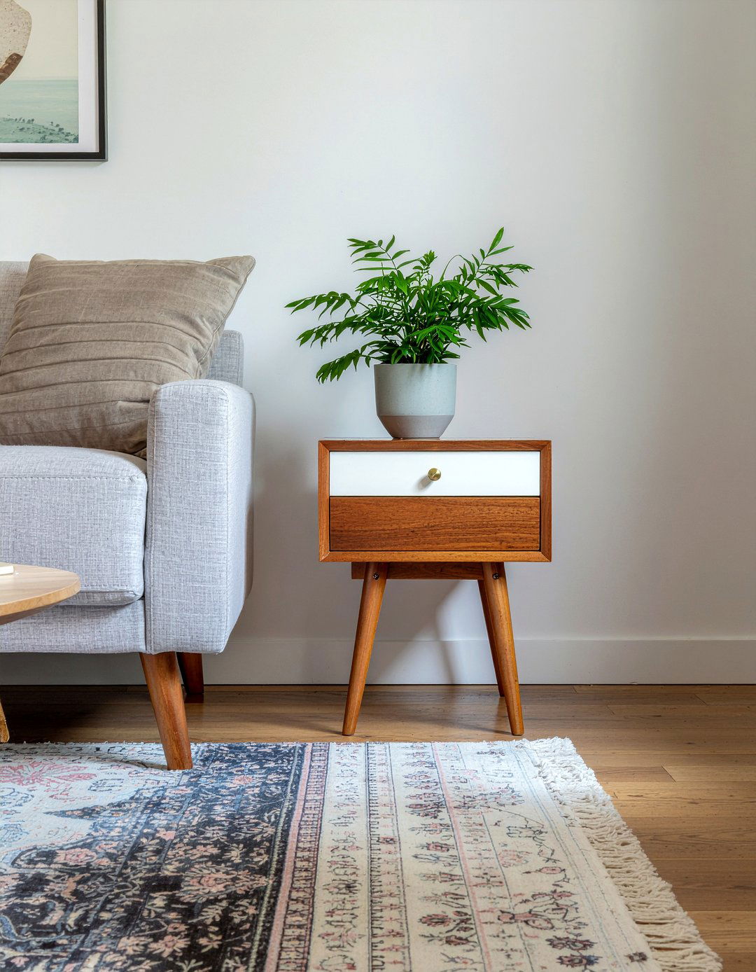 Mid Century Modern End Table - 30 living room end table ideas