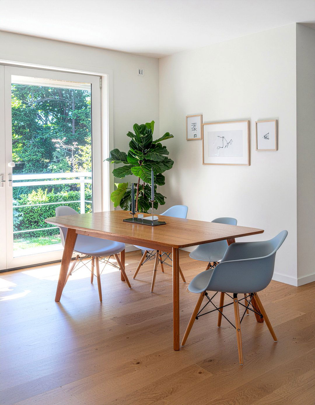 Mid Century Modern Furniture - 30 bungalow dining room ideas