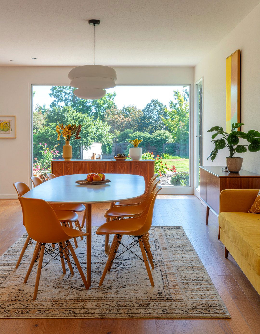 Mid Century Modern Open Plan - 30 dining room living room combo ideas
