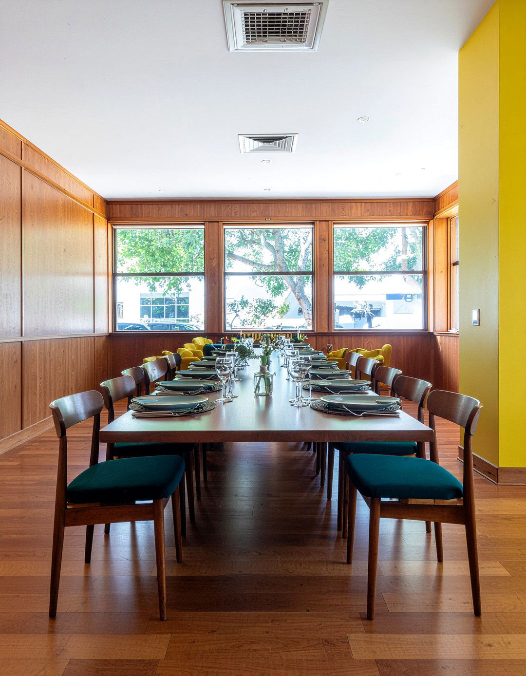 Mid Century Modern Rehearsal Dinner - 30 dining room rehearsal dinner ideas