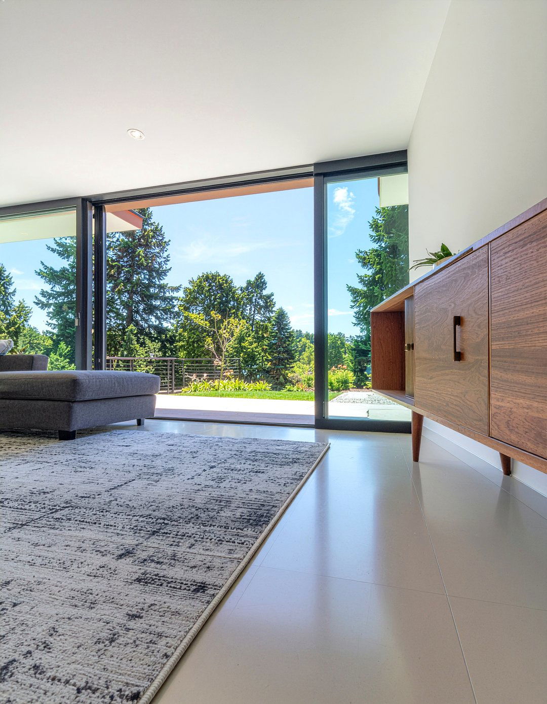 Mid Century Modern Sideboard - 30 living room timeless furniture ideas