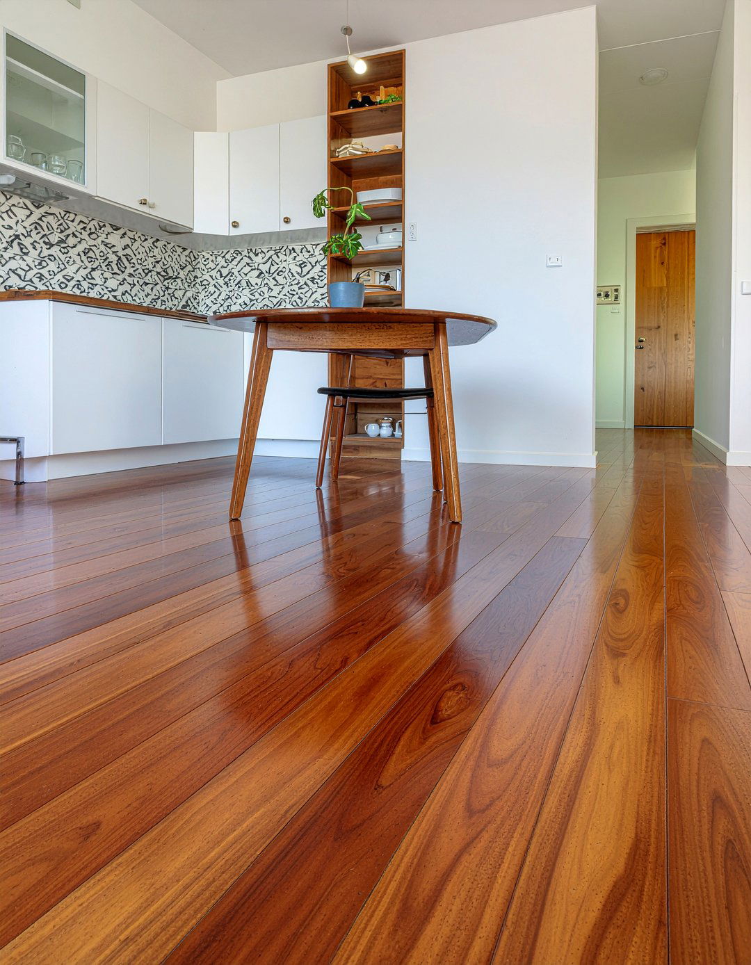 Mid Century Modern Teak Laminate - 30 dining room laminate floor ideas