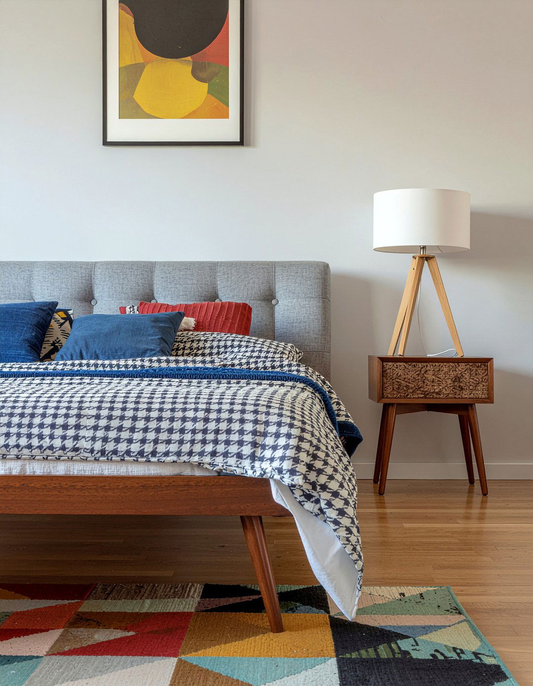 Mid Century Modern Tufted Headboard - 30 bedroom tufted headboards