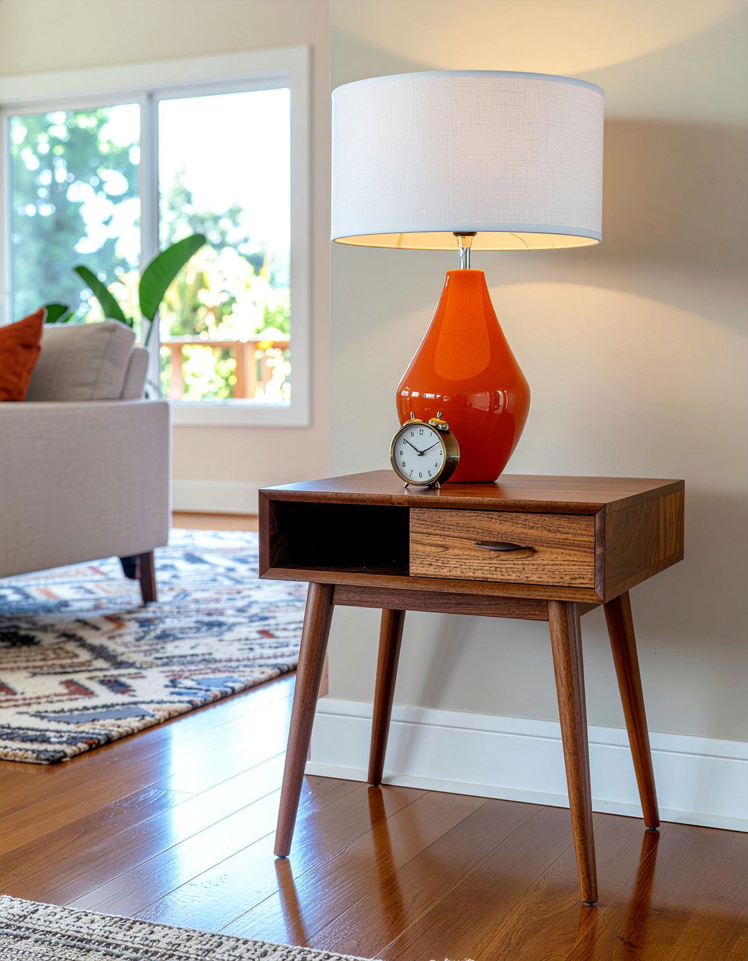 Mid century lamp look - 30 end table styling ideas