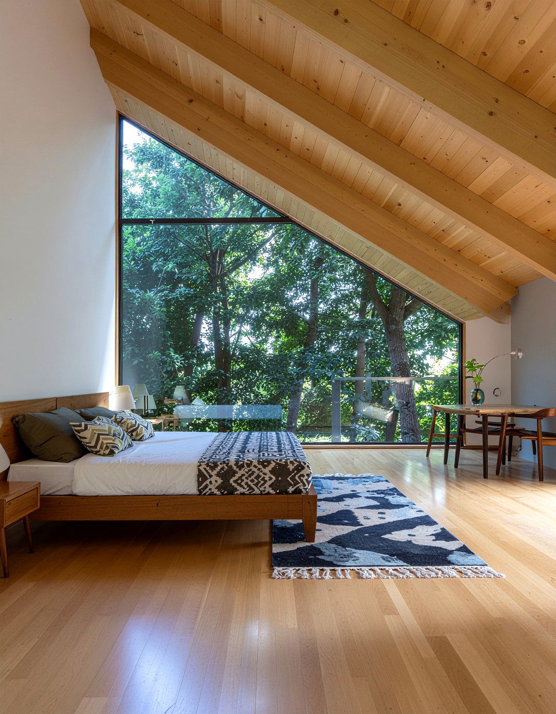 Mid century modern bedroom - 30 celebrity bedroom ideas