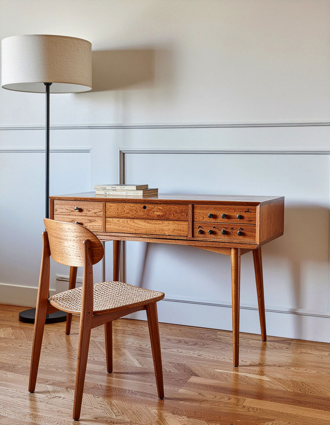 Mid century modern desk - 30 bedroom built-in desks