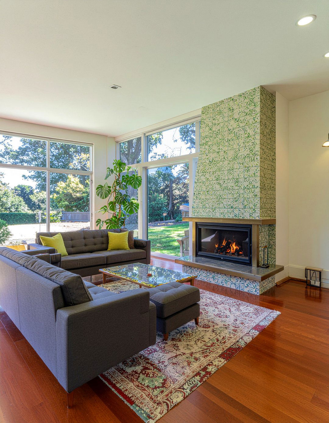 Mid century modern double sided fireplace - 30 living room double sided fireplace ideas