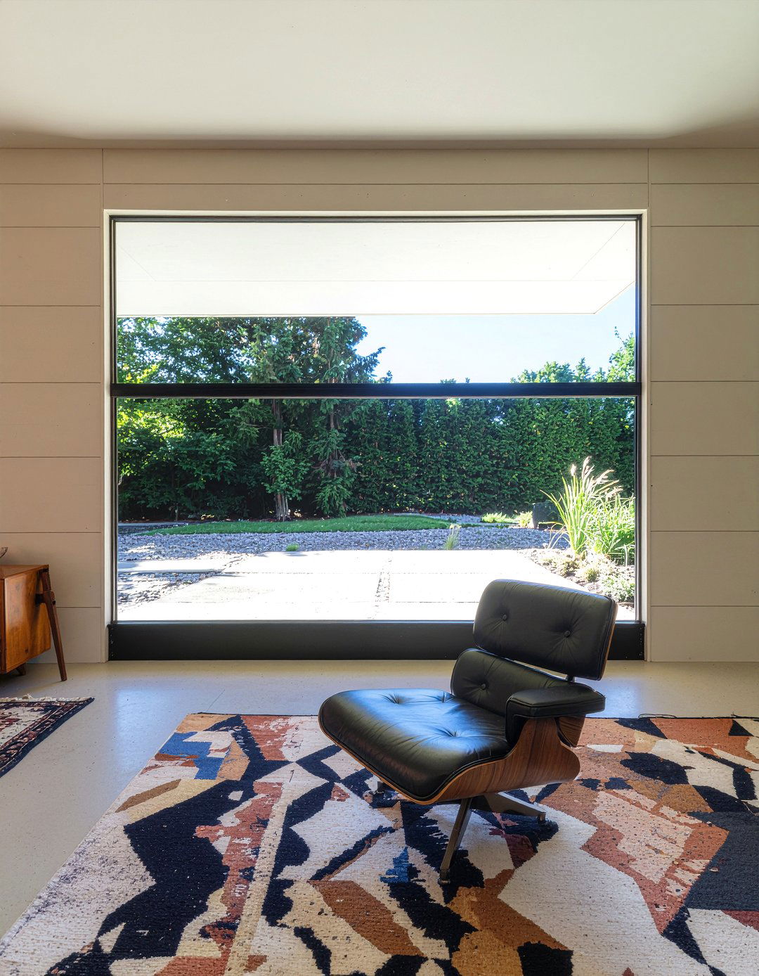 Mid century modern picture window - 30 living room picture windows