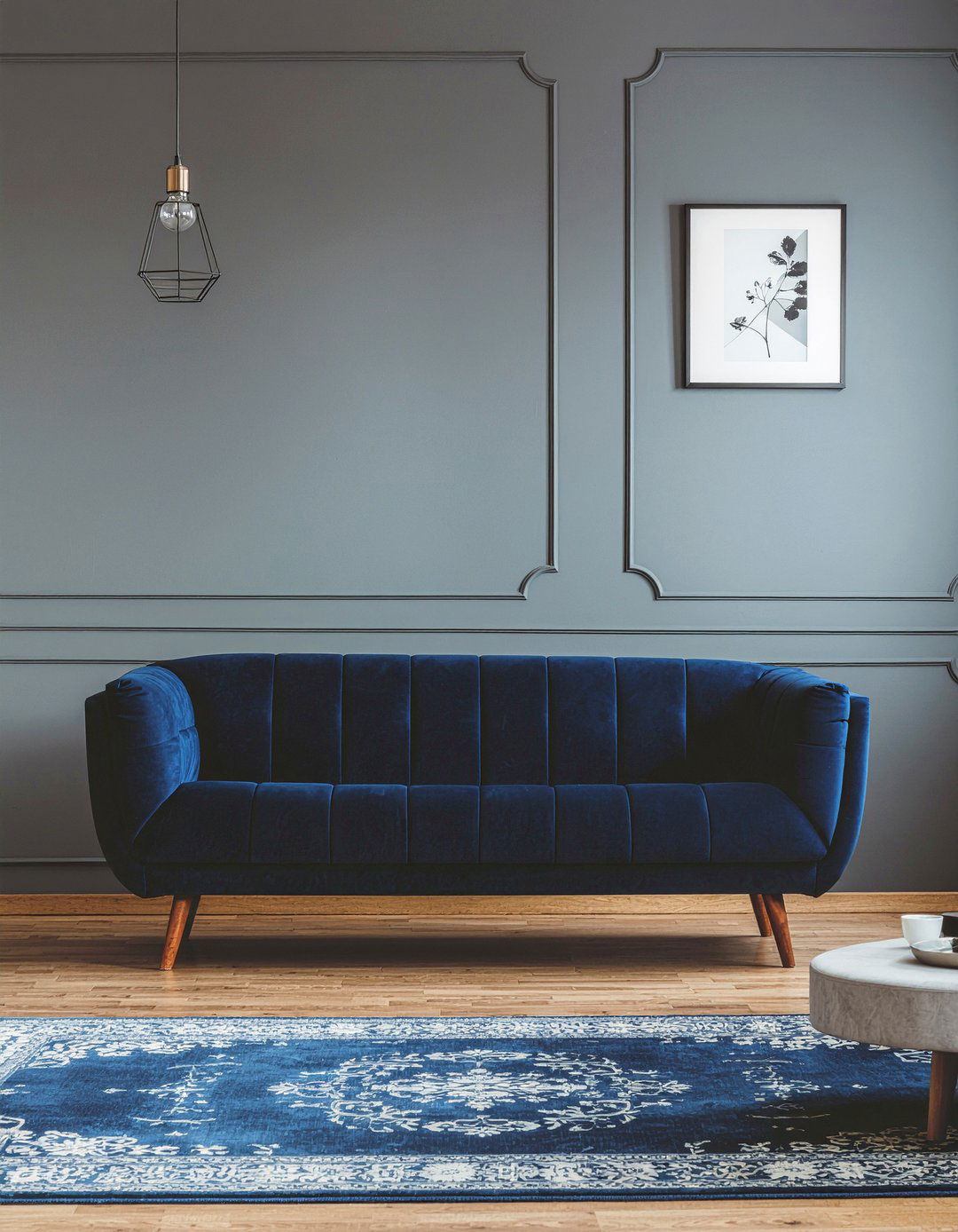 Midnight blue velvet couch - 30 velvet living room ideas