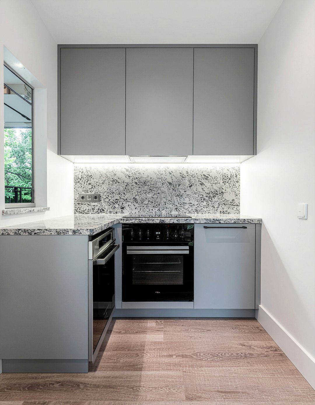 Minimalist Butlers Pantry Storage - 30 butler's pantry dining room ideas