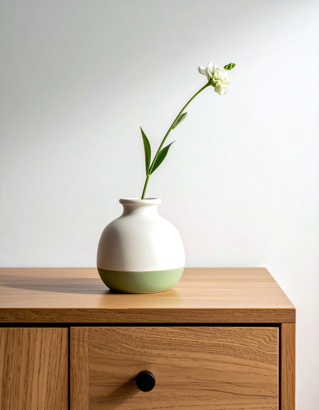 Minimalist Ceramic Bud Vase - 30 soft minimalist bedroom ideas