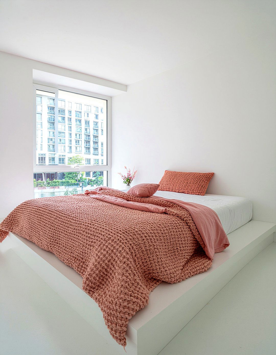 Minimalist Coral Bedroom - 30 coral bedroom ideas