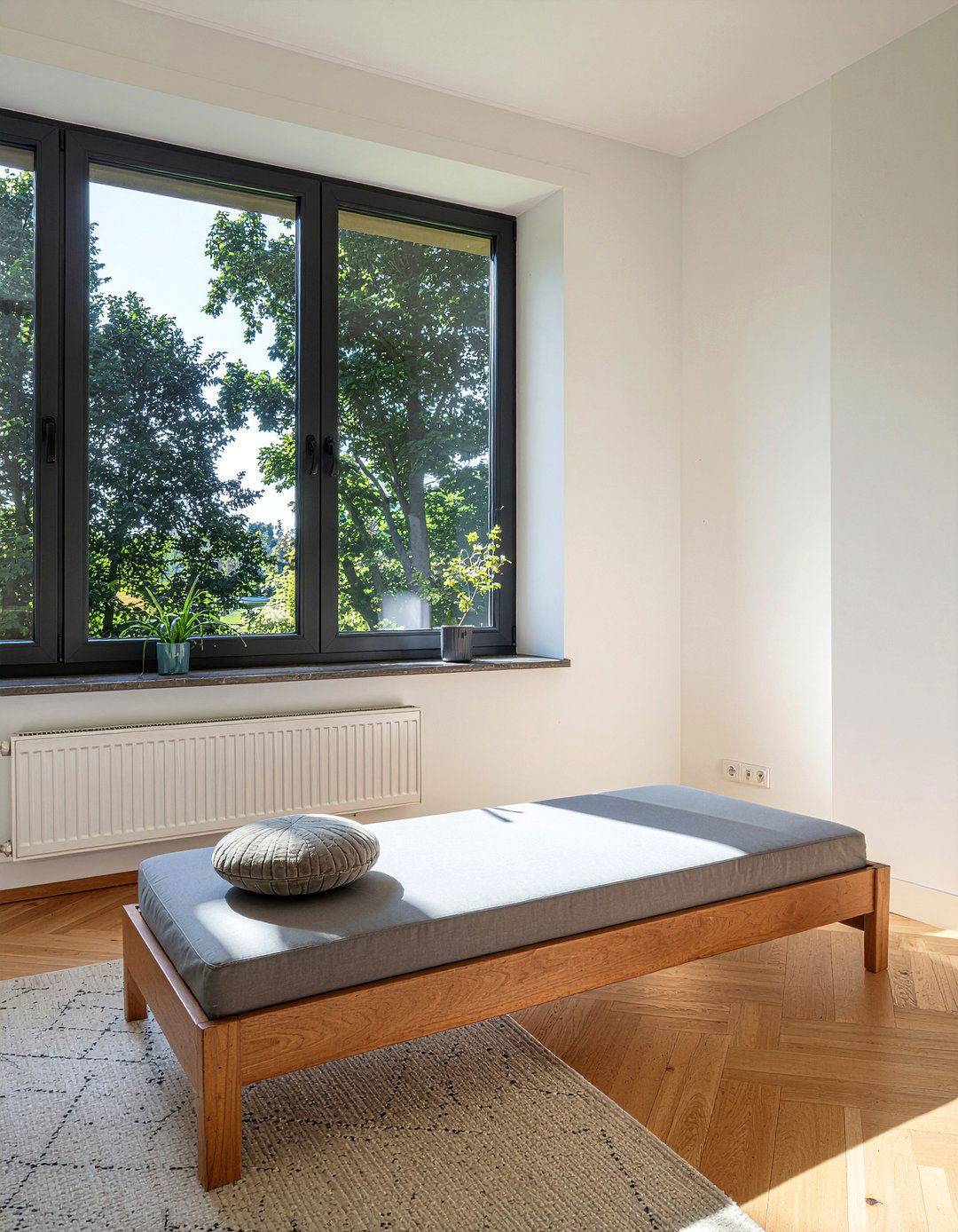 Minimalist Daybed - 30 living room Danish modern furniture ideas